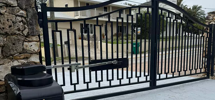 Swing Gate Opener with Keypad Griffin