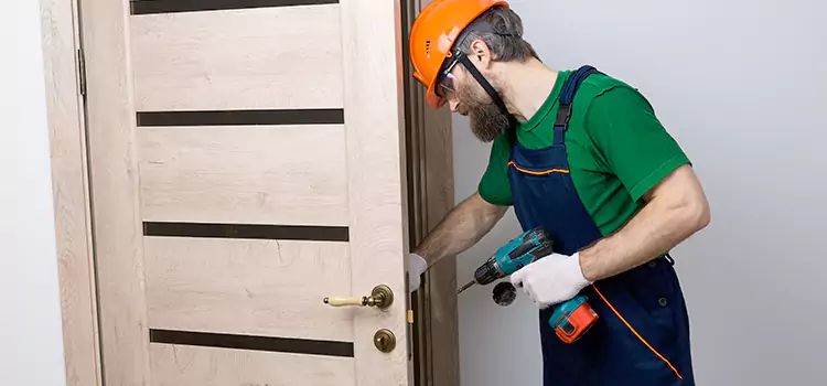 Replace Internal Door Handle with Lock Griffin