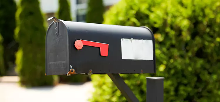 Secure Mailboxes for Packages Griffin